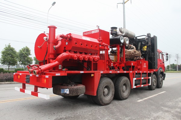 YLC105-1490 Fracturing LKW